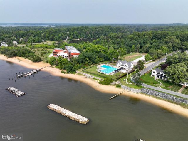 143-A E LAKE DR, Annapolis, MD 21403