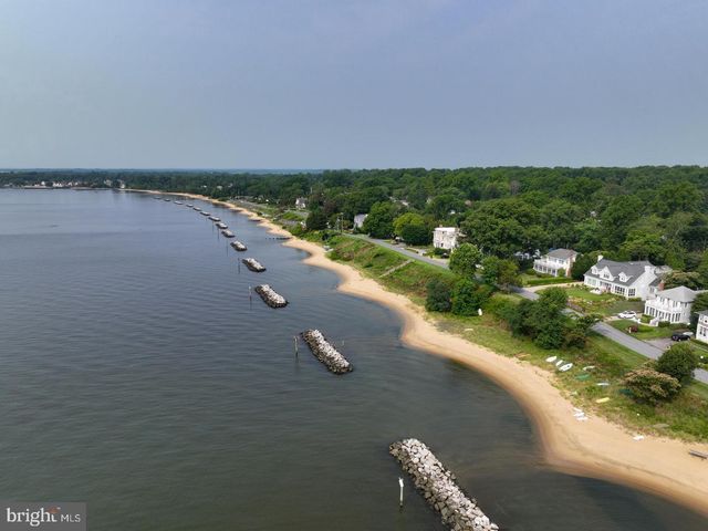 143-A E LAKE DR, Annapolis, MD 21403