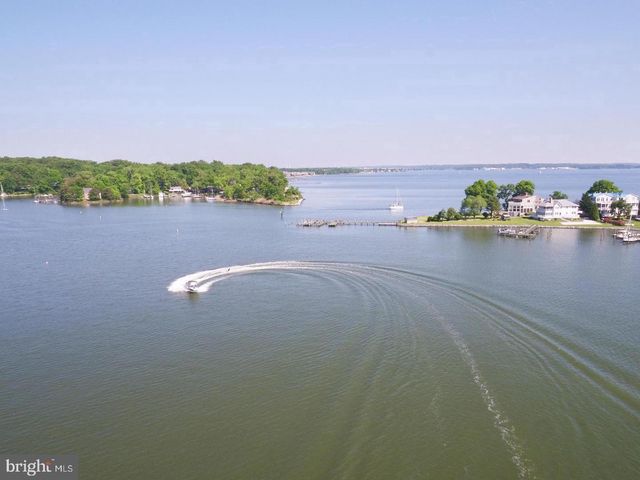 143-A E LAKE DR, Annapolis, MD 21403