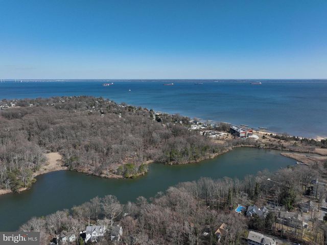 143-A E LAKE DR, Annapolis, MD 21403