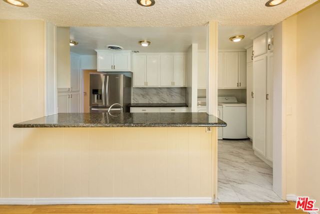 19168 Erwin Street, Tarzana, CA 91335