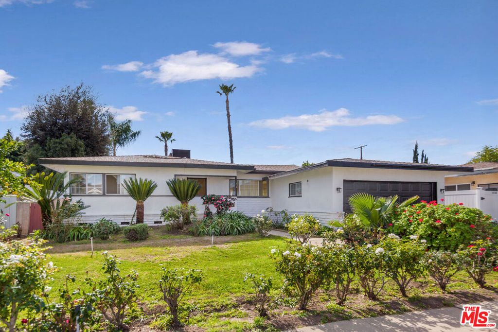 19168 Erwin Street, Tarzana, CA 91335