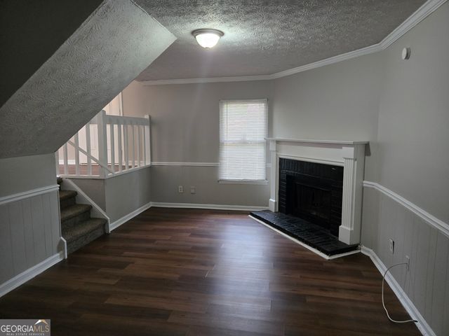 447 Sherwood Circle, Stone Mountain, GA 30087