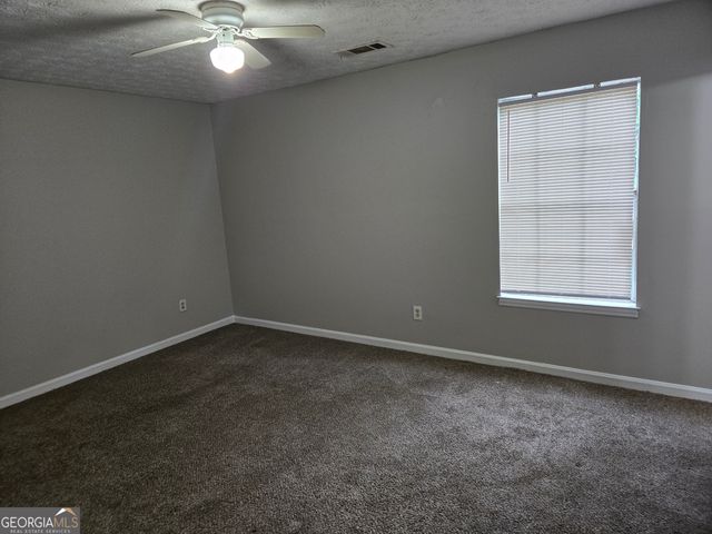 447 Sherwood Circle, Stone Mountain, GA 30087