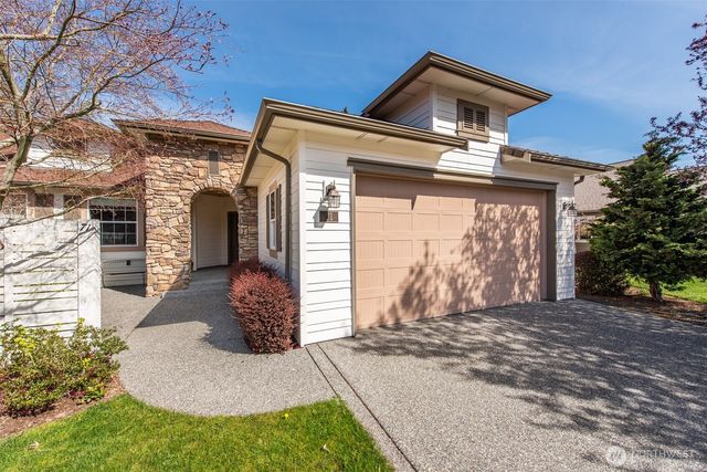 71 Mount Baker Drive, Sequim, WA 98382