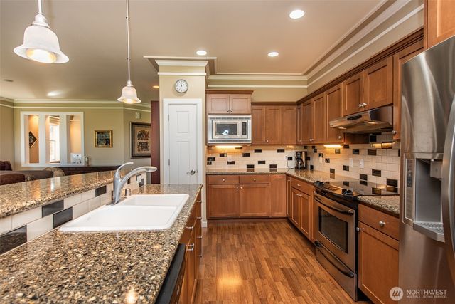 71 Mount Baker Drive, Sequim, WA 98382