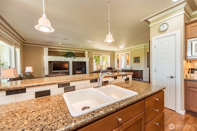 71 Mount Baker Drive, Sequim, WA 98382