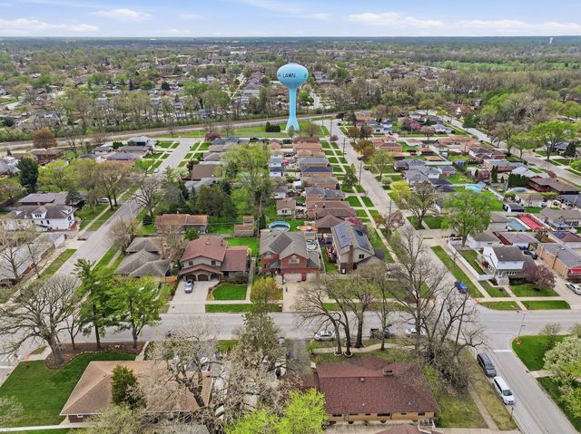 5733 W 97th Street, Oak Lawn, IL 60453