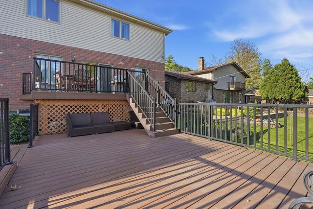 5733 W 97th Street, Oak Lawn, IL 60453
