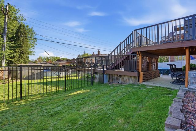 5733 W 97th Street, Oak Lawn, IL 60453