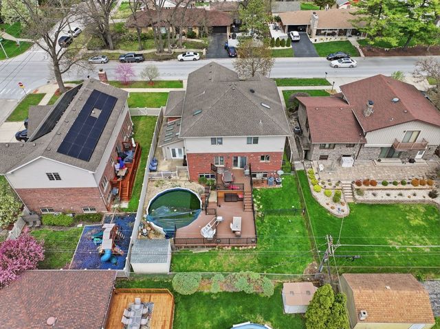 5733 W 97th Street, Oak Lawn, IL 60453
