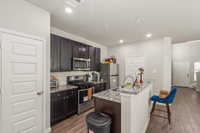 2382 Tavo Trail Drive, Conroe, TX 77301