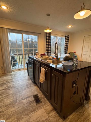 9070 Greenpond Road, Gray Court, SC 29645