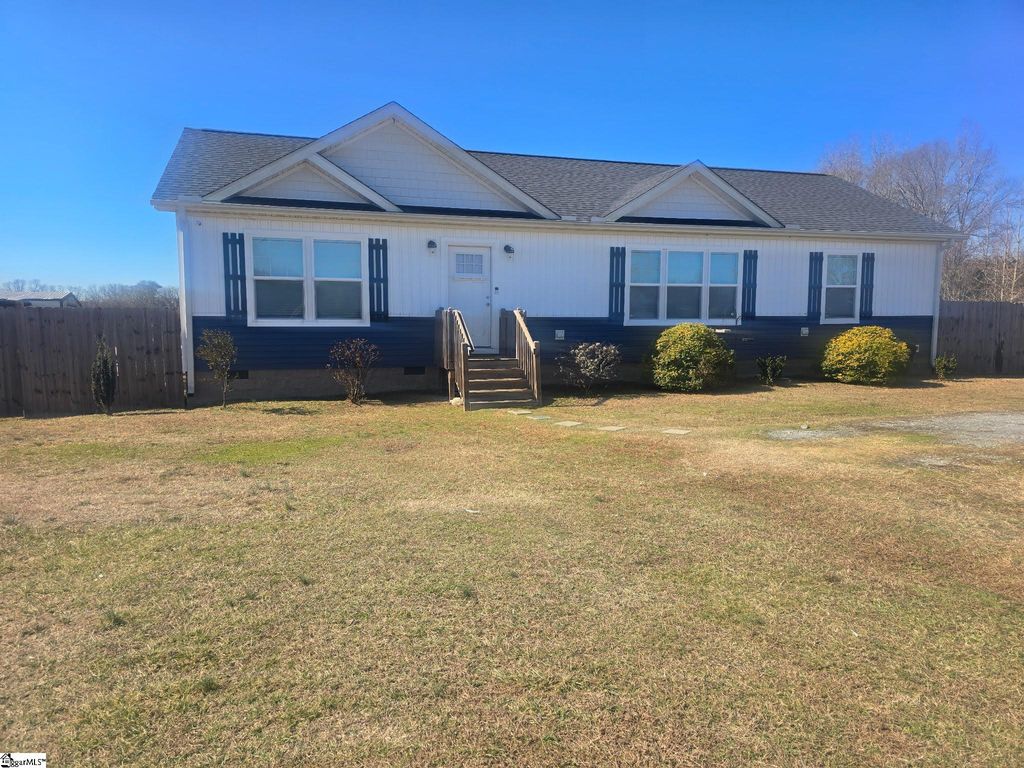 9070 Greenpond Road, Gray Court, SC 29645