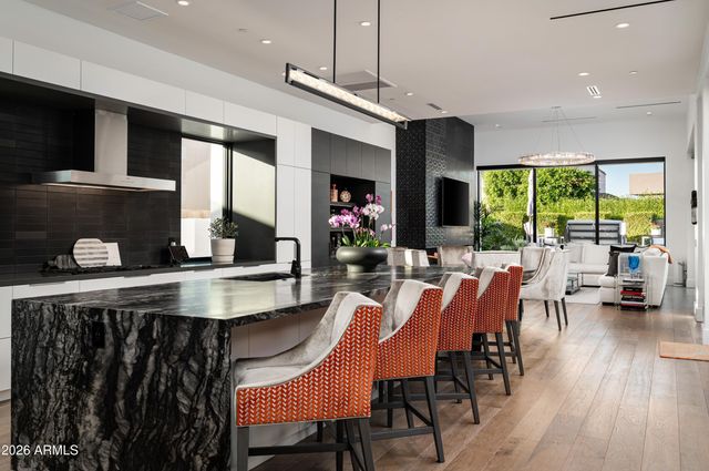 6914 E CACTUS WREN Road, Paradise Valley, AZ 85253