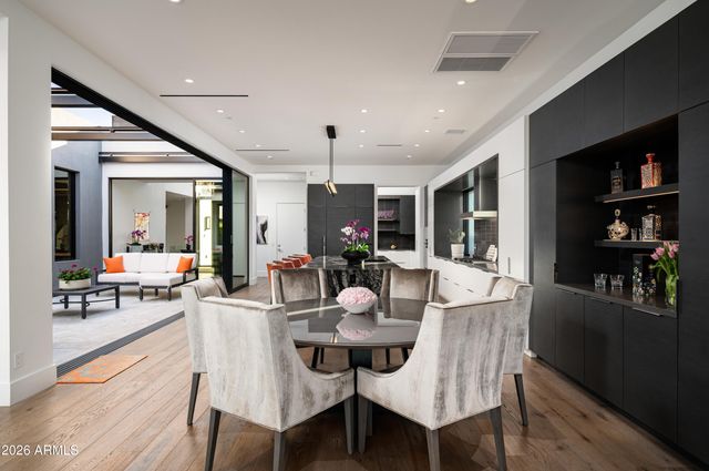 6914 E CACTUS WREN Road, Paradise Valley, AZ 85253