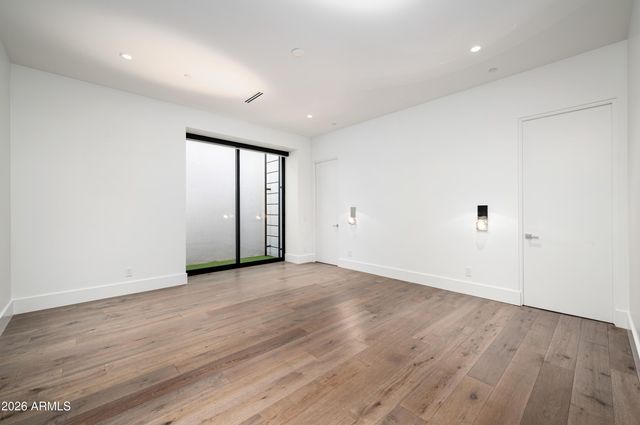 6914 E CACTUS WREN Road, Paradise Valley, AZ 85253