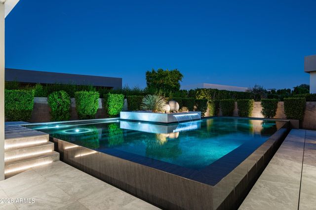 6914 E CACTUS WREN Road, Paradise Valley, AZ 85253