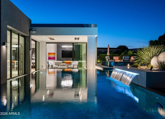 6914 E CACTUS WREN Road, Paradise Valley, AZ 85253