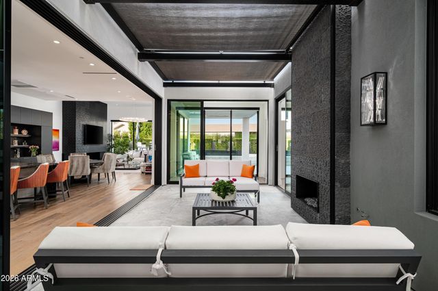 6914 E CACTUS WREN Road, Paradise Valley, AZ 85253