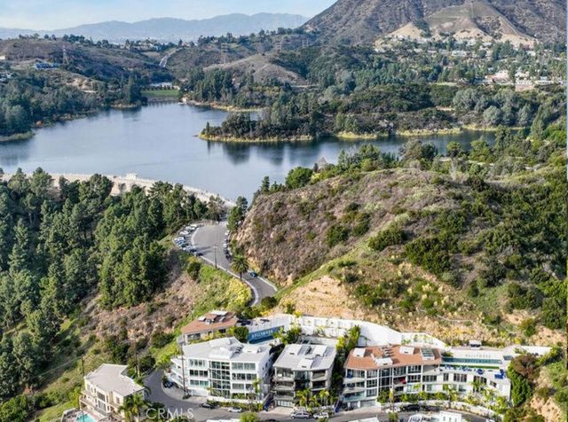 6422 Weidlake, Los Angeles, CA 90068