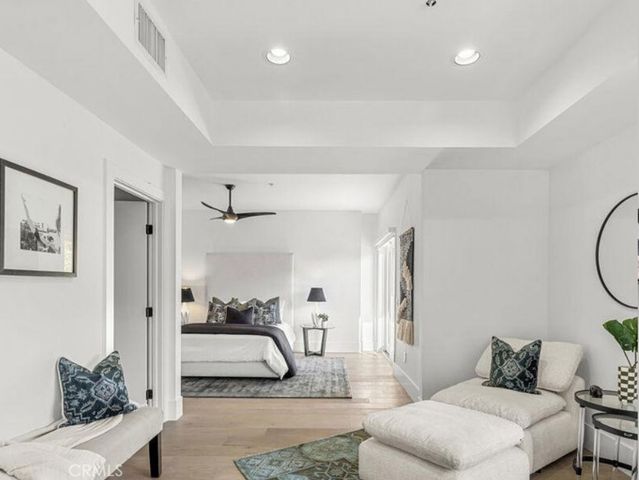 6422 Weidlake, Los Angeles, CA 90068