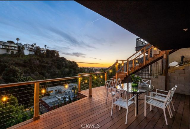 6422 Weidlake, Los Angeles, CA 90068
