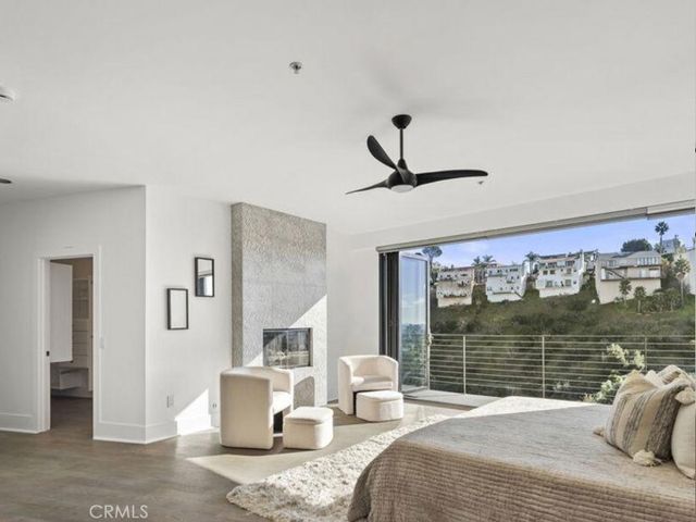 6422 Weidlake, Los Angeles, CA 90068