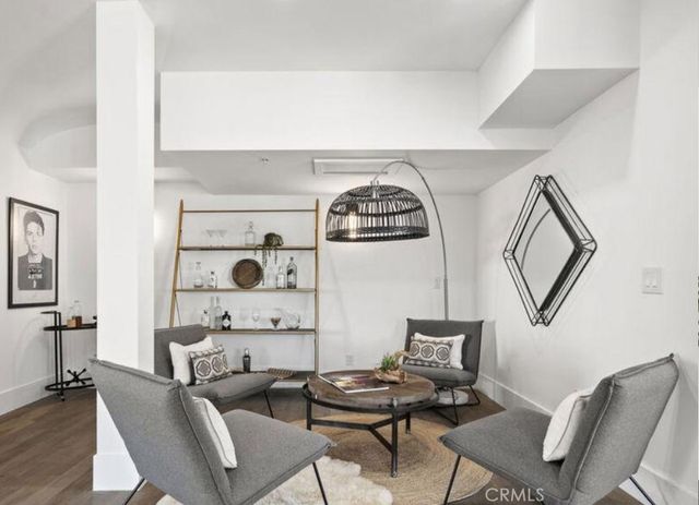 6422 Weidlake, Los Angeles, CA 90068