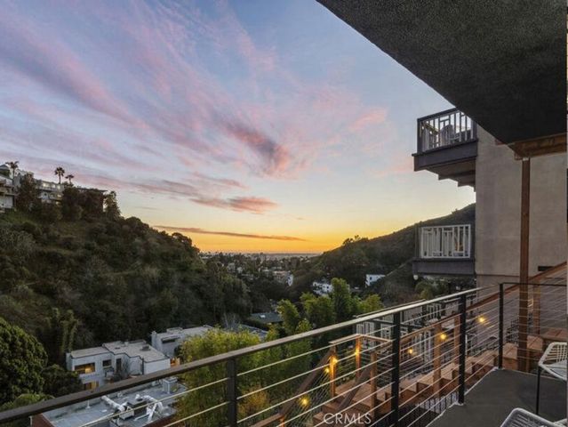 6422 Weidlake, Los Angeles, CA 90068