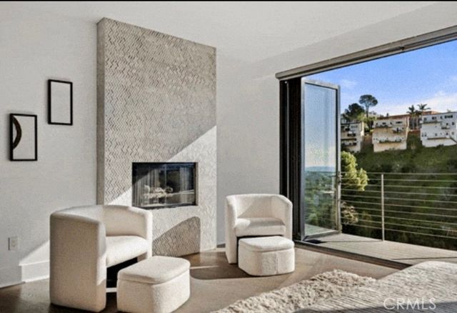 6422 Weidlake, Los Angeles, CA 90068