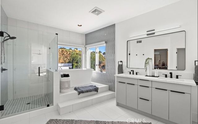 6422 Weidlake, Los Angeles, CA 90068