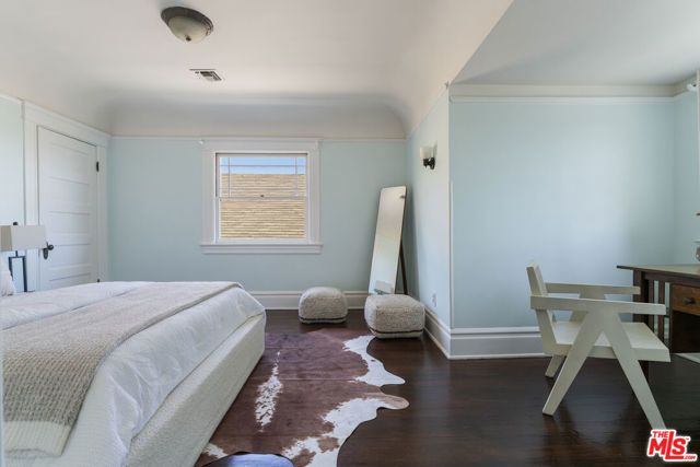 2093 W 28th Street, Los Angeles, CA 90018