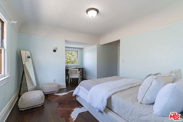 2093 W 28th Street, Los Angeles, CA 90018