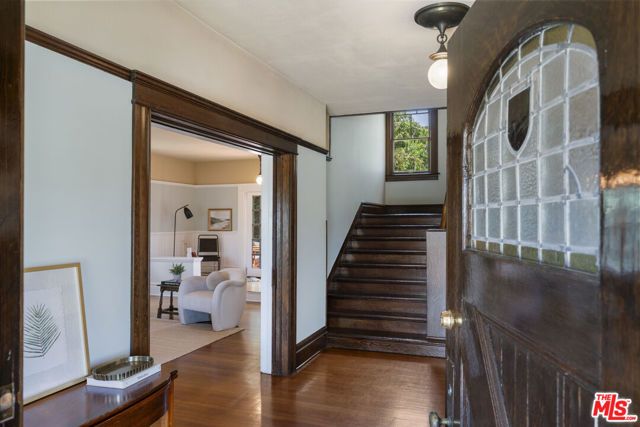 2093 W 28th Street, Los Angeles, CA 90018