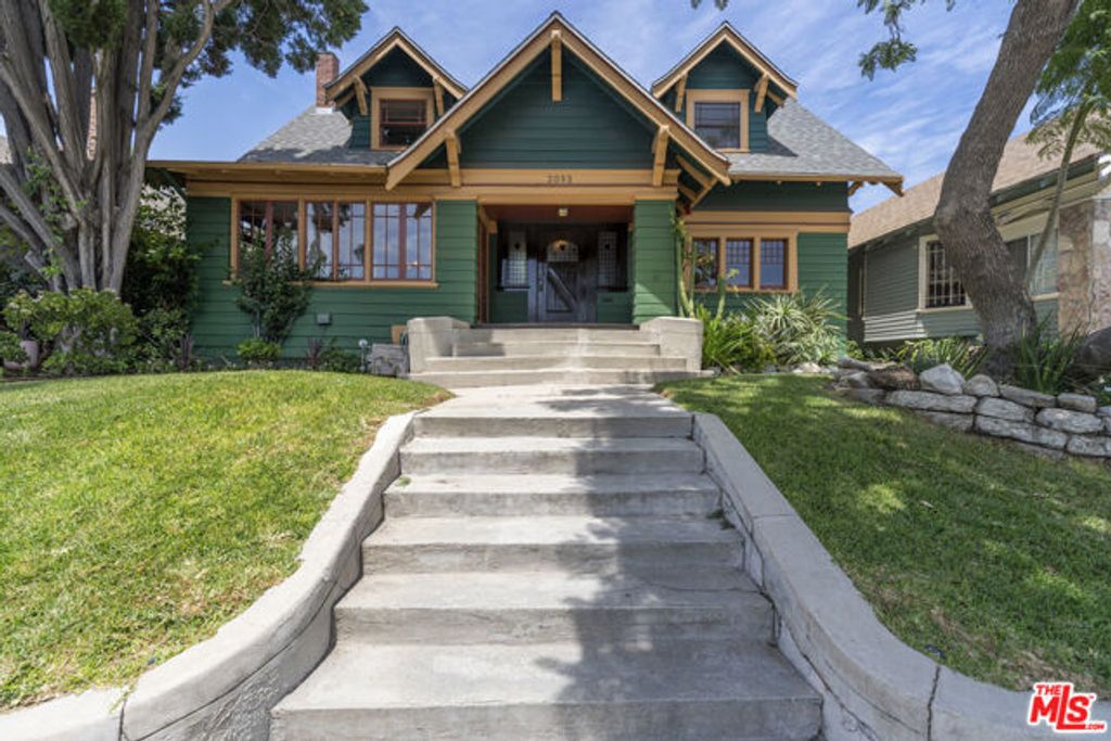 2093 W 28th Street, Los Angeles, CA 90018