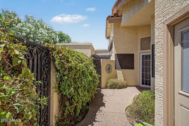 2626 N EL DORADO Place, Chandler, AZ 85224