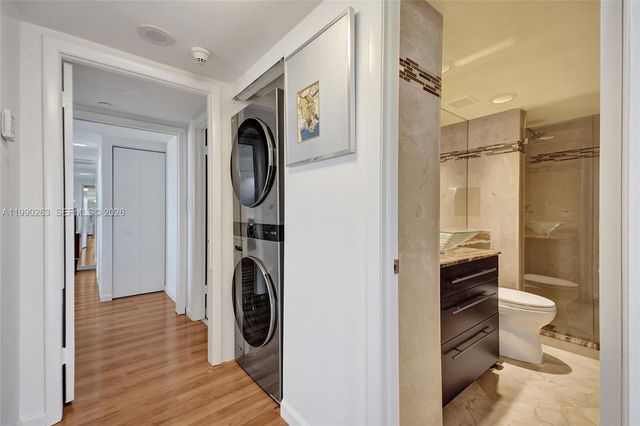 4000 Towerside Ter 2111, Miami, FL 33138