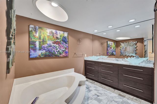 4000 Towerside Ter 2111, Miami, FL 33138