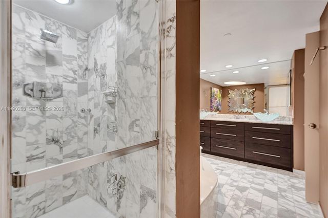 4000 Towerside Ter 2111, Miami, FL 33138