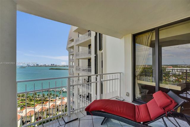 4000 Towerside Ter 2111, Miami, FL 33138