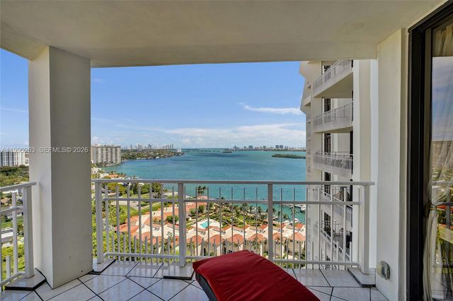 4000 Towerside Ter 2111, Miami, FL 33138