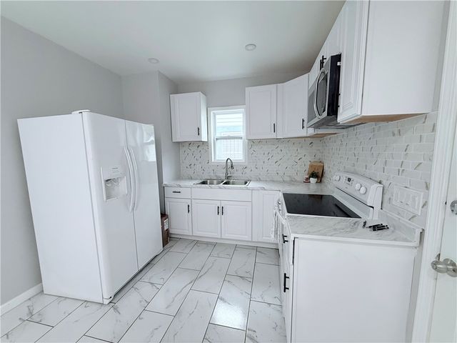 945 Springfield Street, Dayton, OH 45403