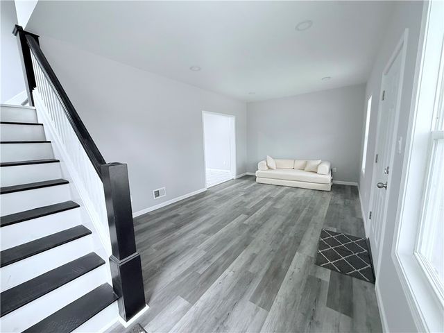 945 Springfield Street, Dayton, OH 45403
