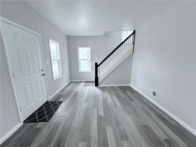 945 Springfield Street, Dayton, OH 45403