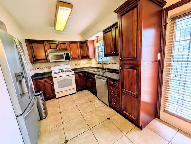 1259 Somerset Way, Pickerington, OH 43147