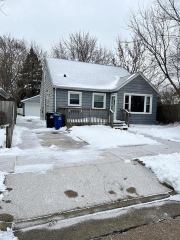 1417 Melvin AVENUE, Racine, WI 53402