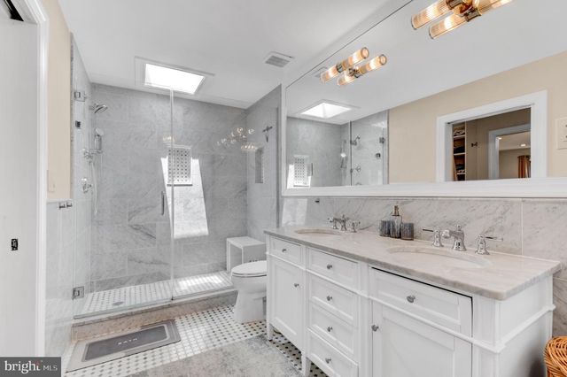 7601 PERSIMMON TREE LN, Bethesda, MD 20817