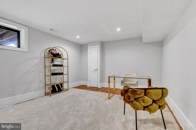 7601 PERSIMMON TREE LN, Bethesda, MD 20817