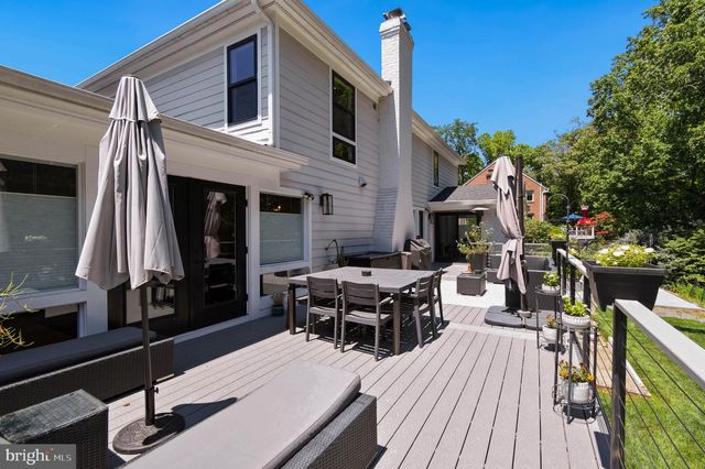 7601 PERSIMMON TREE LN, Bethesda, MD 20817